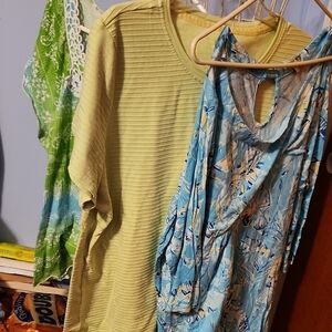 Women's Light Green and Blue Patterned Tops